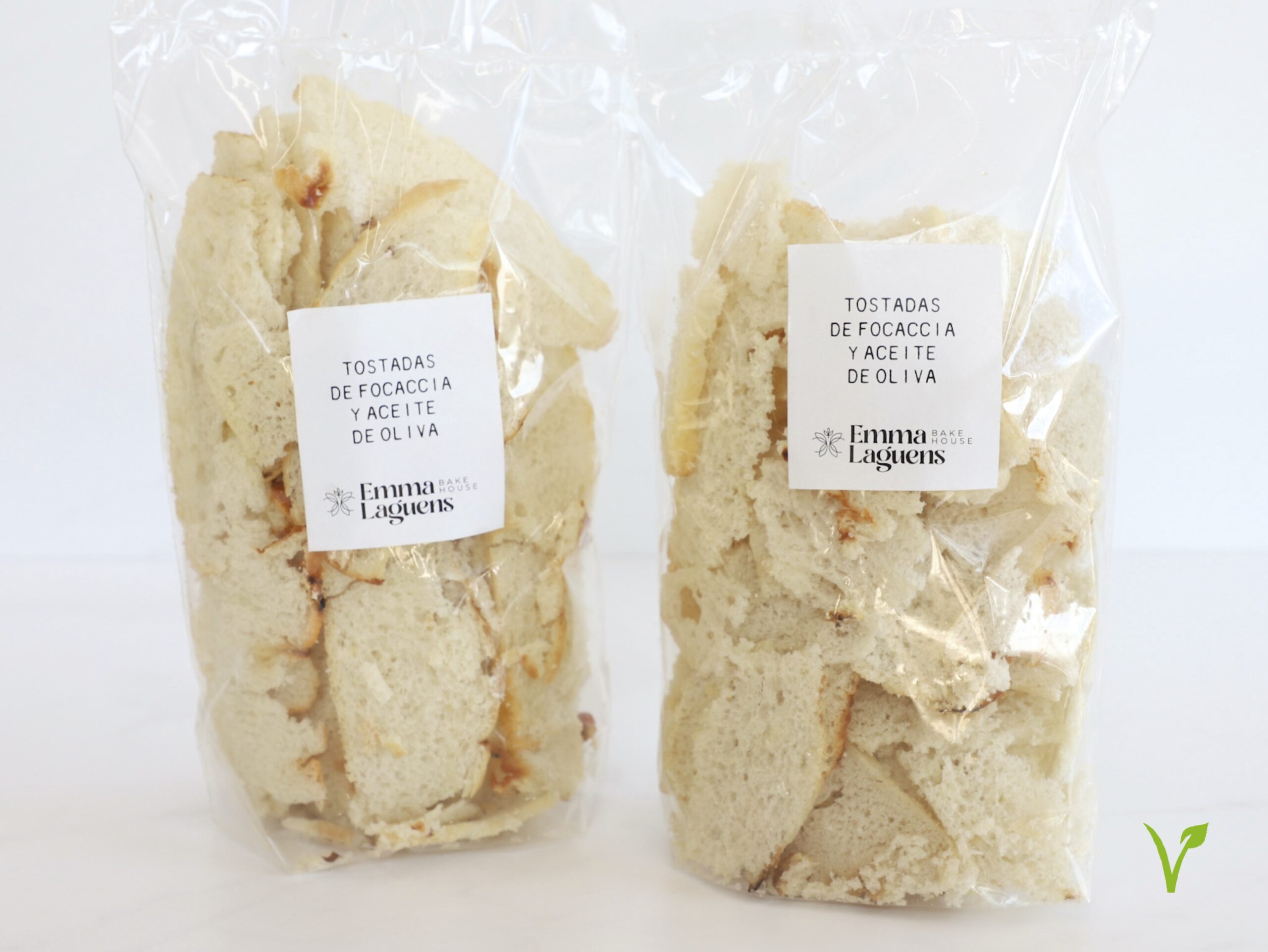TOSTADAS DE FOCACCIA<br><span style="font-family: 'Spartan', sans-serif;font-size:13px;"><p>Tostadas súper finas de pan de Focaccia y aceite de oliva (apto vegano).</p><b>$6.500 (Paquete de 120 gr.) </b></span>