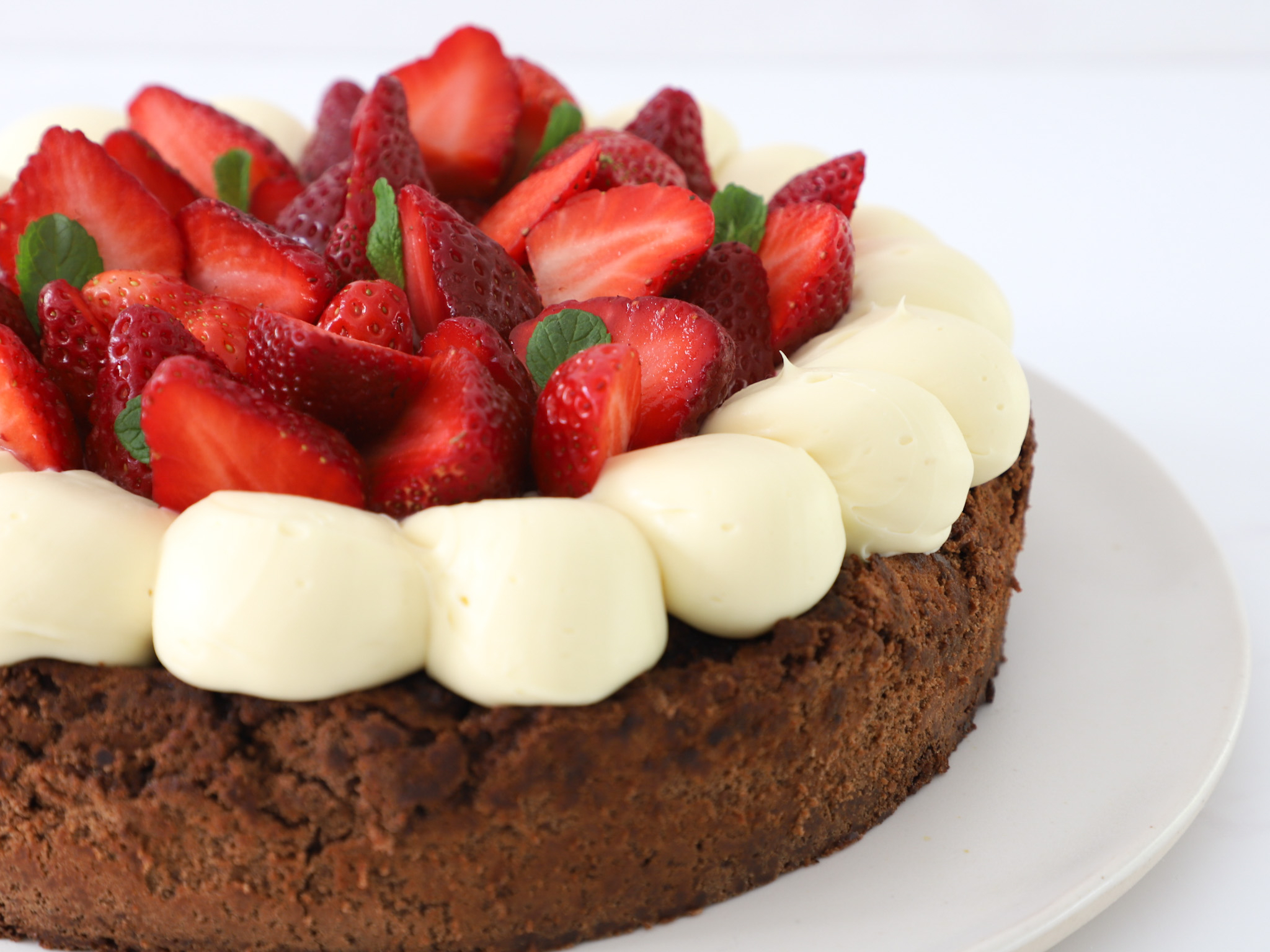 TORTA MARQUISE<br> <div class="bloque-prod"><span style="font-family: 'Spartan', sans-serif;font-size:13px;"><b>$47.000 y $52.000 </b><br>(6 y 10 porciones)</span></div>