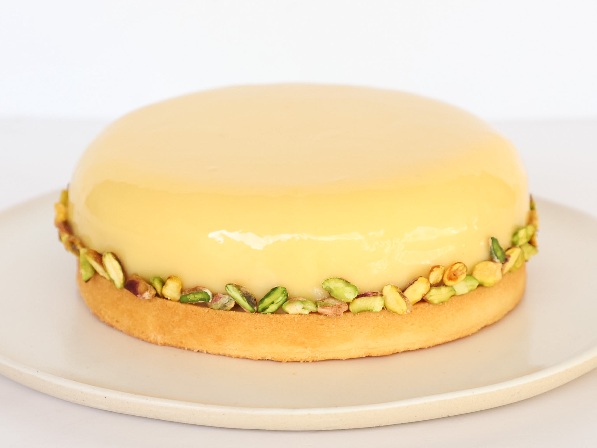 PISTACHO Y CHOCOLATE BLANCO<br> <div class="bloque-prod"><span style="font-family: 'Spartan', sans-serif;font-size:13px;"><b>$64.000</b><br>(único tamaño, 8 porciones)</span></div> - Imagen 3